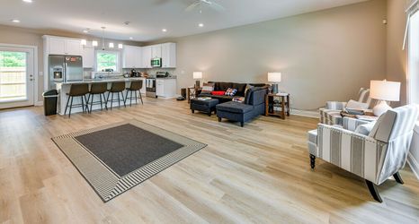 Khác 2 4 Mi to Auburn University: Townhome w/ Fenced Yard