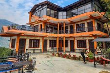 其他 Yogaban Retreat