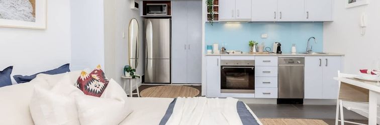 Khác Cozy Beachfront Studio With Aircon