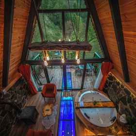 Room 1 เชลาเล สวีท บังกะโล, โรงแรม & ที่พัก Ardesen