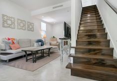 Others 4 Hot Tub Propane BBQ Downtown St Aug Parking