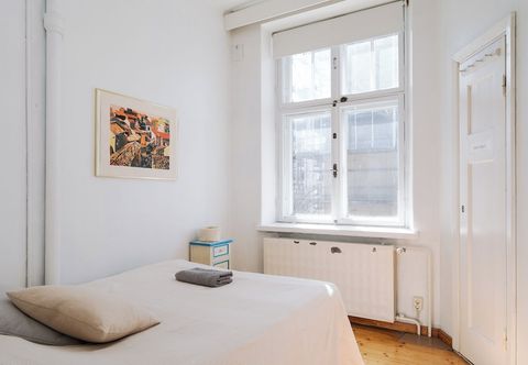 Lain-lain Vintage 1BR Apt in Kamppi