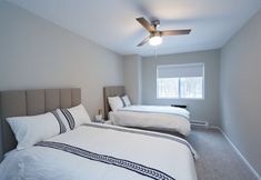 Khác 5 Modern Townhouse Retreat W Private Deck