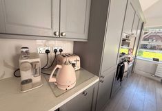 其他 4 Bridgend Blissful Apartment With 3 Bedrooms