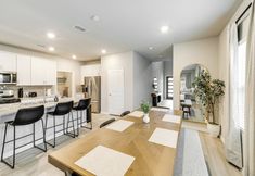 อื่นๆ 5 Pool Access: Modern Retreat in Lowry Crossing!