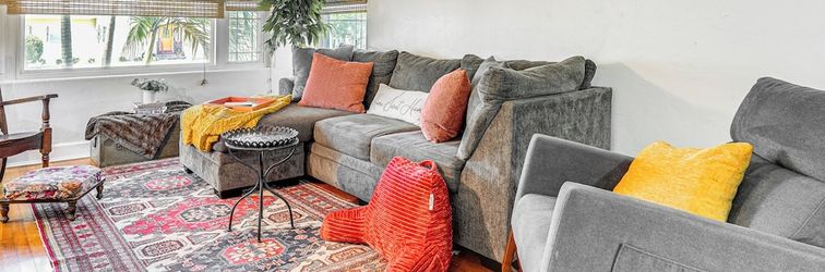 Others Walk to Parks & Golf: Artsy Bungalow in Lakeland!