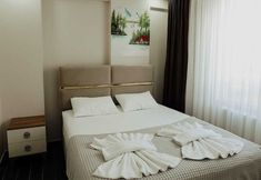 Others 3 Gold Rezidanas