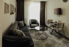 Others 5 Gold Rezidanas