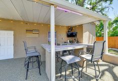 Others 6 2 Mi to Beach: Hideaway w/ Shared Pool in St Pete!