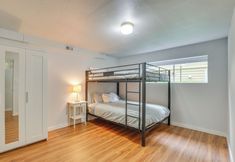 Others 3 7 Mi to Dtwn: Pet-friendly Abode in Seattle!