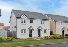 Others 2 3 Bedroom House-private Parking