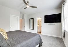 Lain-lain 4 7 Mi to Dtwn: Sleek Retreat in Atlanta!