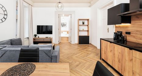 Lain-lain 2 City of the Kings - Poselska 24