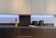 Khác 6 Still Life Farringdon