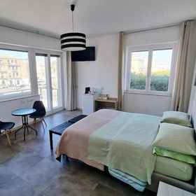 Room 1 Agorà, Santuario della Madonna delle Lacrime Hotels