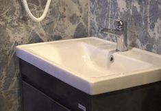 Others 4 Hmz Premium