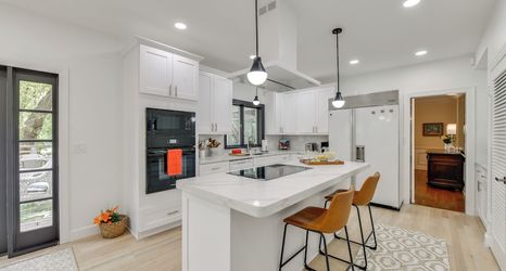 Others 2 Private Beach + Outdoor Oasis: Home in St Pete!