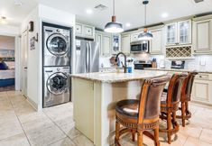 Others 6 Paddleboards, Life Vests: Lake Conroe Getaway!