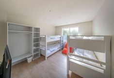 Others 4 The Bergamot Hakuba