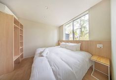 Others 6 The Bergamot Hakuba