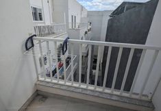 Others 2 Room-private Cosy Room in a Modern Subur