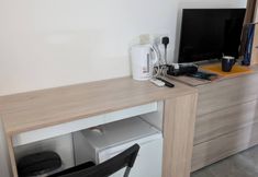 Others 3 Room-private Cosy Room in a Modern Subur