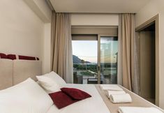 Others 2 Amfitriti Villa