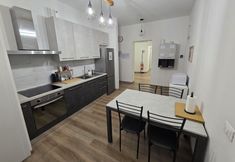 Others 3 DANITO ROOMS 3