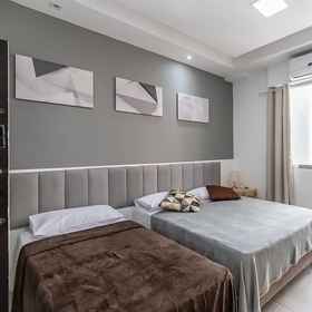 Room 1 Loft com Wi-fi pr x do Aeroporto no Centro, Praça Quinze de Novembro Hotels