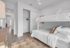 Others 6 Azul Townhomes A4 - Sunset