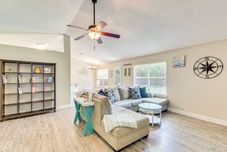 Lain-lain 6 Mi to Navarre Beach: Dog-friendly Home w/ Yard