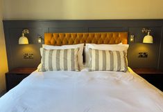 Others 7 The Black Lion Hotel