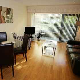 Room 1 The Grove in Gosforth, Newcastle Racecourse Hotels