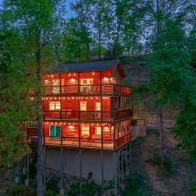 Primary image 1 Moonlight Haven by Ghosal Luxury Lodging, Pigeon Forge Hotels