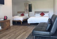 Others 2 2 double and 1 sofa beds chalet 7D