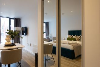 其他 4 City Studio Apartment With Modern Finish