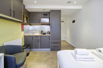 Khác 4 Smart Student Studio in West London