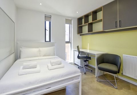 Khác Smart Student Studio in West London