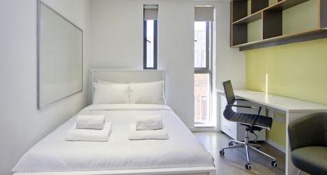 Others 2 Stylish Student Studio Minutes From Central London