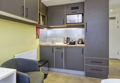 Others 3 Stylish Student Studio Minutes From Central London