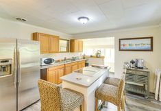 Others 6 10 Mi to South Beach & Newport: Home w/ Deck!