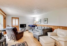 其他 5 Fishing Pond & Spacious Yard: Quiet Home in Sodus!