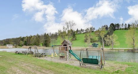 其他 2 Fishing Pond & Spacious Yard: Quiet Home in Sodus!