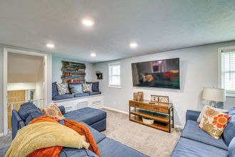 其他 4 3 Mi to Erie Canal: Home w/ Hot Tub in Holley!