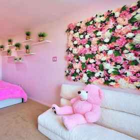 Room 1 Pink Luxe Spa Retreat San Diego, San Diego Hotels