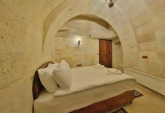 Others 2 Nora Cave Hotel