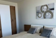 Others 3 Five Stars Mercurytower 25th