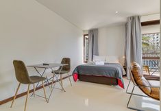 Others 2 Urso Tigre Apartment