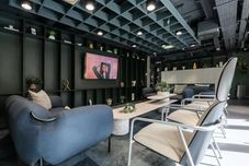 其他 Student Only Huxley Studios