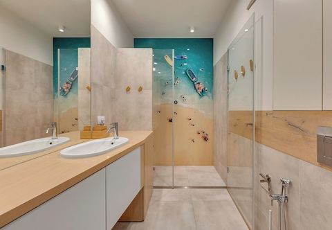 Others Tre Mare z ogrodem - By the sea by GA